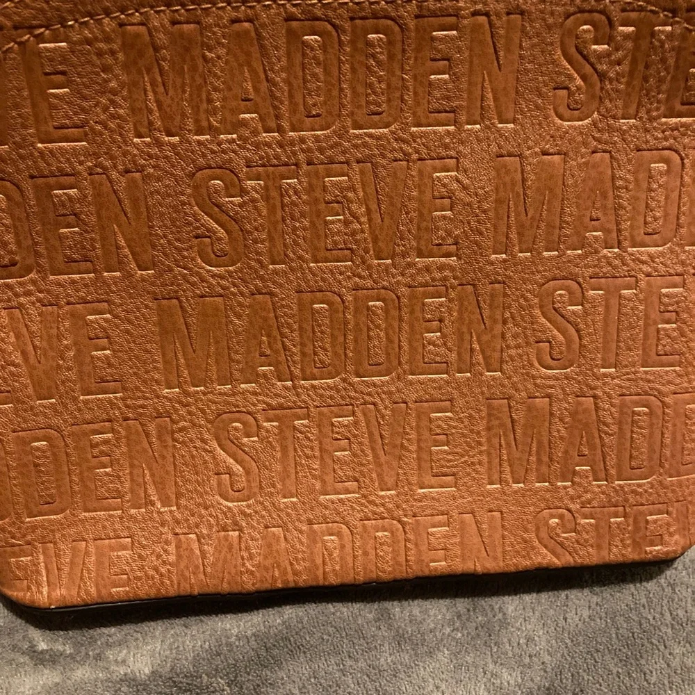 Steve Madden Brown Crossbody Bag - Picture 5 of 9